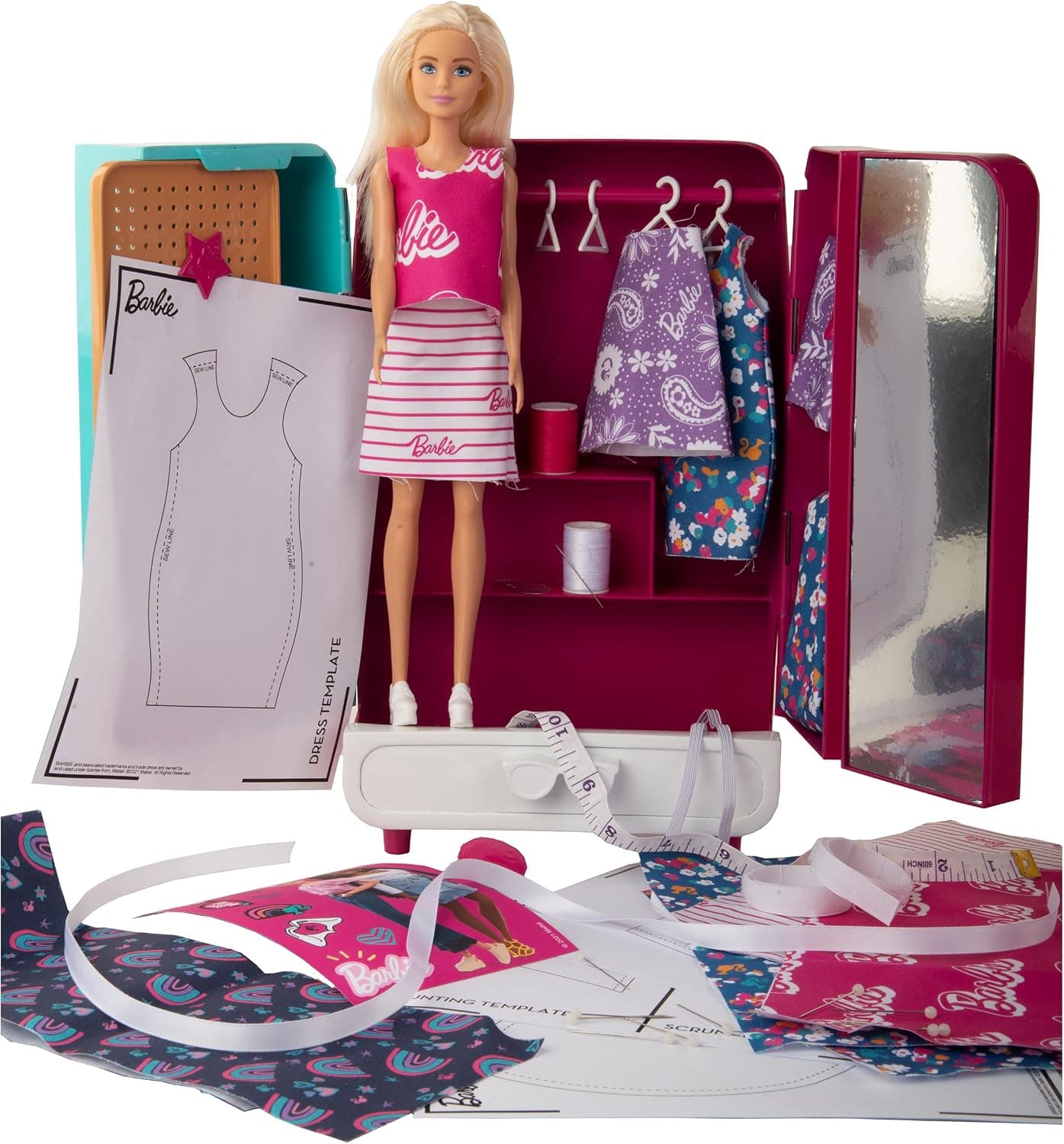 Комплект кукла с гардероб Mattel Barbie Crafting Wardrobe Направи си сам дрехи