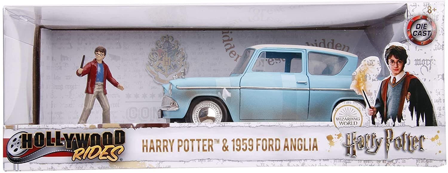 Хари Потър с кола Ford Anglia