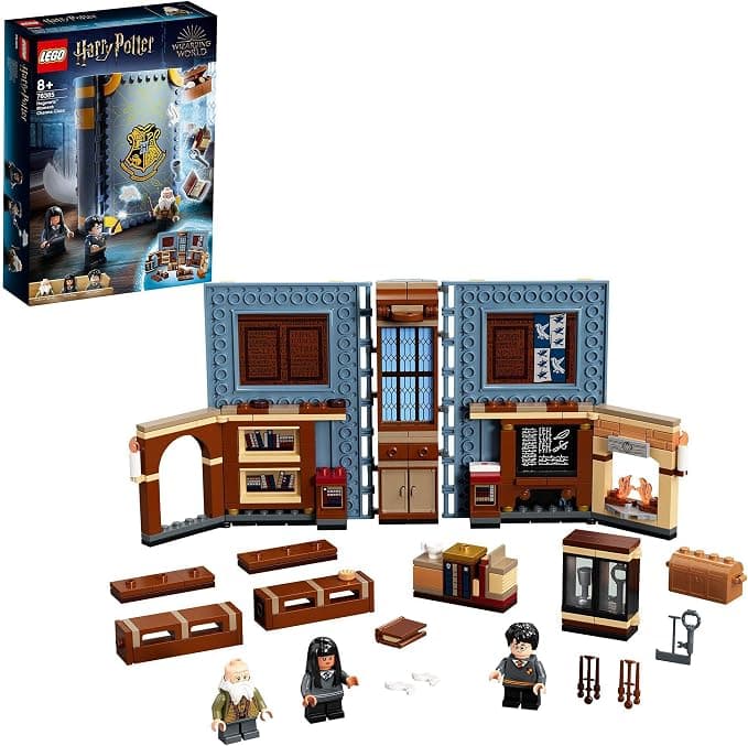 LEGO® Harry Potter™ 76385 - Момент в Hogwarts™: час по вълшебство
