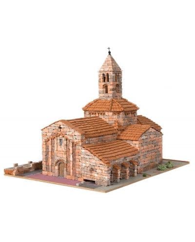 Сглобяем модел Domus Kits - Романика 7, Църква Sta. Maria d´Egara, Макет с истински тухли